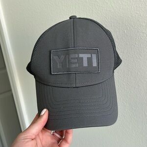 Men’s YETI Hat